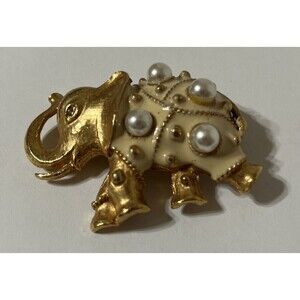 Elephant brooch Pin Faux Pearls Gold Tone/Tan Enamel..